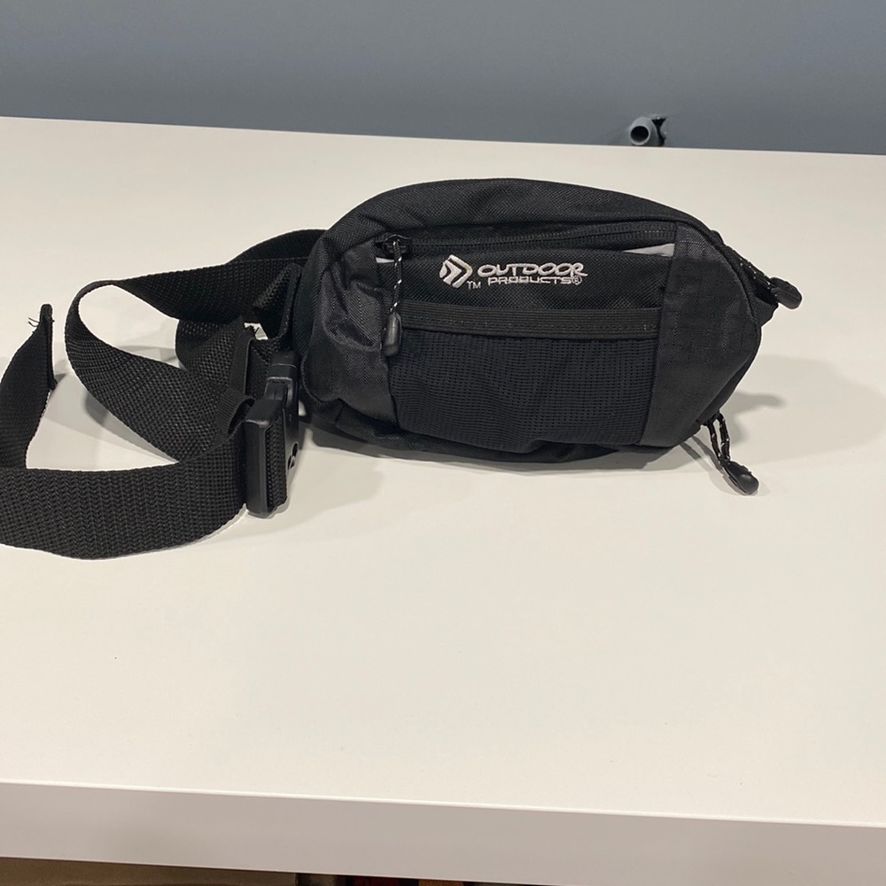 Outdoor Products Fanny pack. Black with multiple pockets.